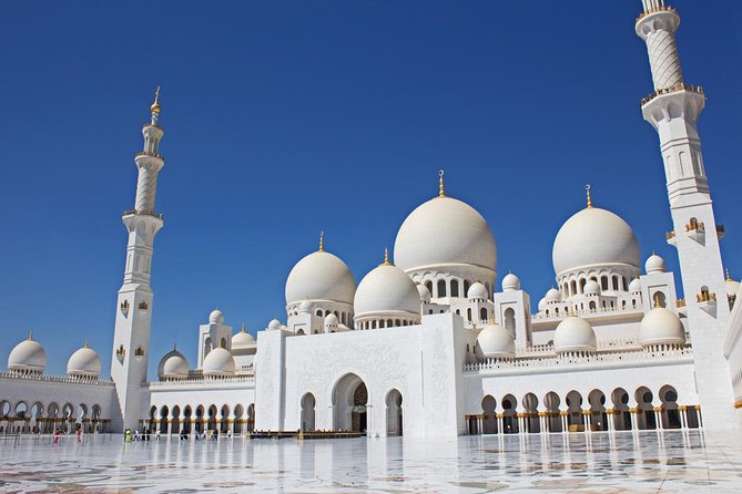 2-Day Abu Dhabi City Tour and Desert Safari with BBQ Dinner - Sheikh Zayed Grand Mosque is the day’s essential stop