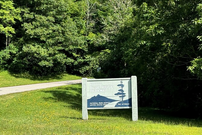 3 - 3.5 HR Smoky Mtn. Cherokee Eco Elk Safari Jeep Adventure - What the $149.99 price includes