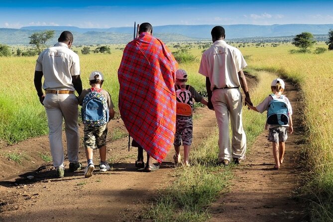 4-Day Safari to Tarangire ,Serengeti and Ngorongoro crater from Arusha - Guides, food, and the human side of the trip
