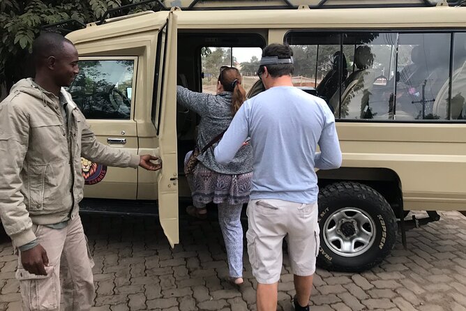 4 Days safari Tour Tanzania - Day three: sunrise in the Serengeti