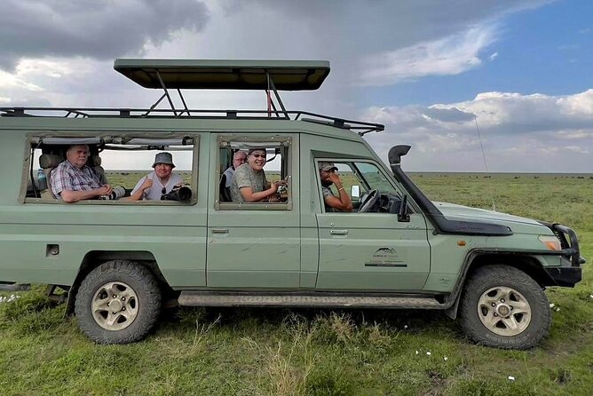4 Days Tanzania Safari Tour - Three famous parks in four demanding days