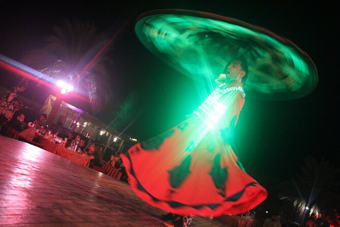 4x4 Desert Safari Abu Dhabi with BBQ Dinner - Belly dancing and Tanura performance