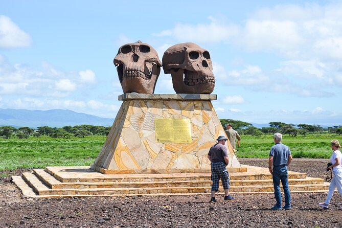 6 Days lodge &camping tour Serengeti ,Tarangire ,Ngorongoro Crater and Manyara - Why this six-day route works
