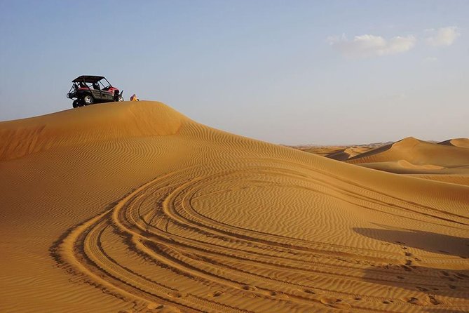 7-hour Small Group 4x4 Desert Safari Tour with Buffet Dinner in Dubai - The 3 pm pickup and the long road to Lahbab
