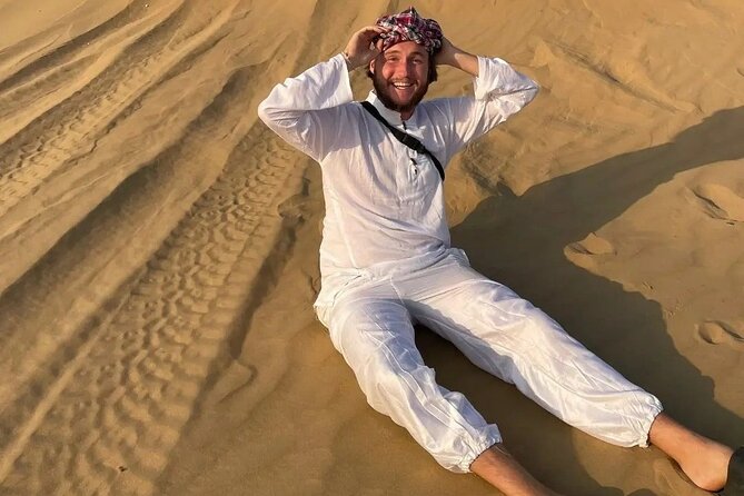 Adventure non touristic camel safari - Jiyai’s desert lake and a good photo pause