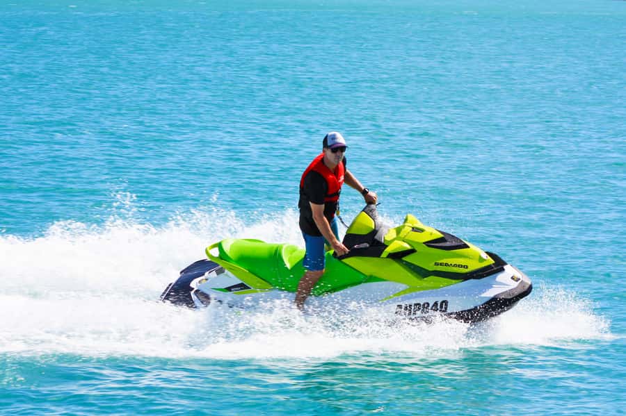 Airlie Beach: Jet Ski Safari Hour of Power and Marine Life - The safety briefing and first ride