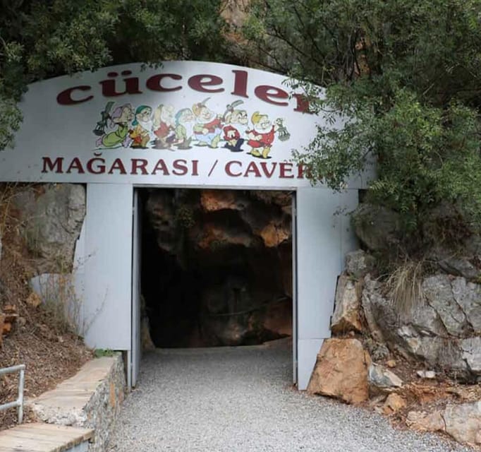 Alanya: Jeep Safari and Sapadere Canyon Tour with Lunch - The waterfall and natural jacuzzi