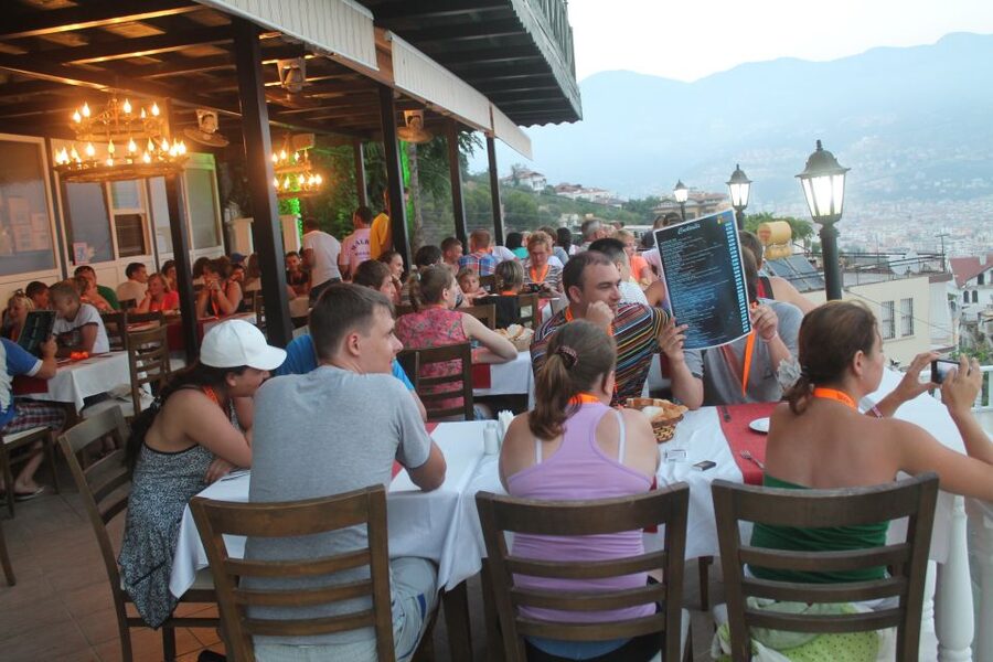 Alanya: Sunset Night Safari with Boat Trip with Dinner - Who should book this evening