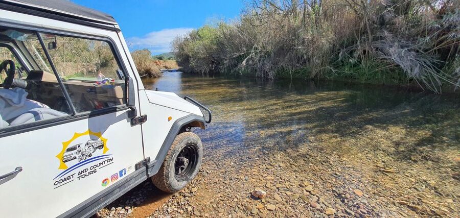 Albufeira: Safari Excursion in the Algarve Mountains - A farm visit with liqueurs, honey, and jams