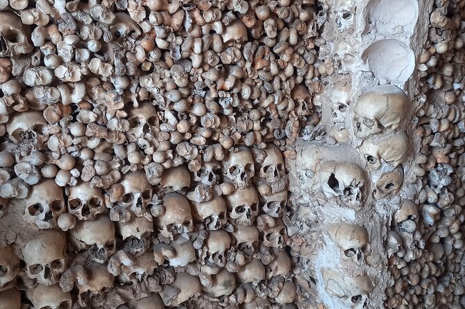 Albufeira Safari w/ Krazy World Visit, Bones & Animals - Paderne Castle and the countryside views