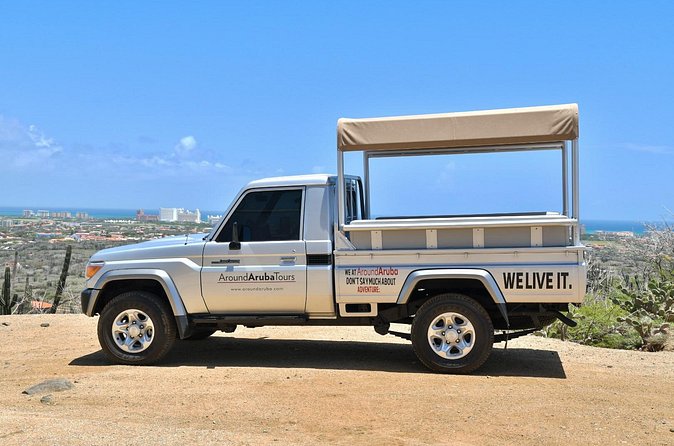 Aruba Outback Safari Jeep Tour - Lighthouse, Arikok & Conchi Pool - What the guides add to the day
