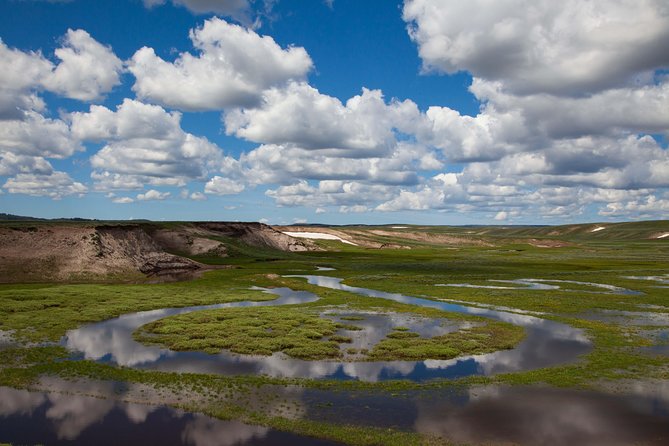 Best of Yellowstone - Guided National Park Safari Tour - Yellowstone Lake and the final stretch