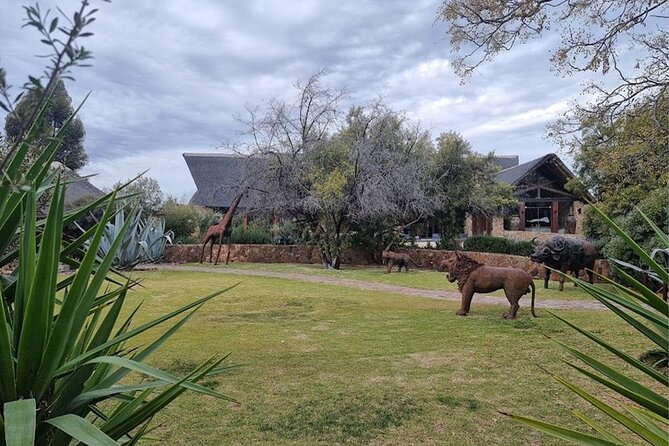 Big 5 Aquila Safari Full Day Tour and Lunch - What Aquila offers after arrival