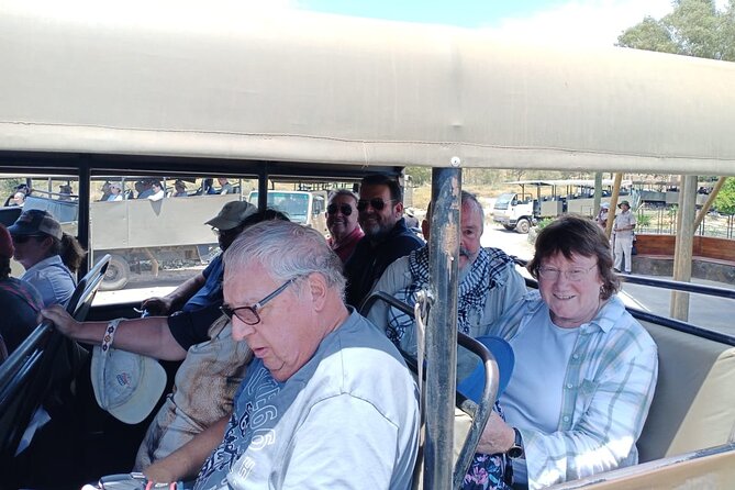 Big 5 Aquila Safari Full Day Tour and Lunch - Who will get the most from this day
