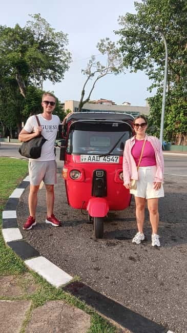 Colombo: Sightseeing Tour by Tuk Tuk Safari - All Inclusive - Why a tuk tuk is a smart way to see Colombo