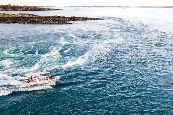 Cygnet Bay Sea Safari & Pearl Farm Tour Scenic Flight - The Giant Tides boat ride