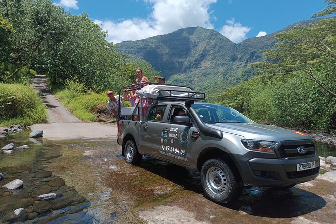 Découvrez le Mana durant la traversée de Tahiti en 4x4 Safari - At a glance