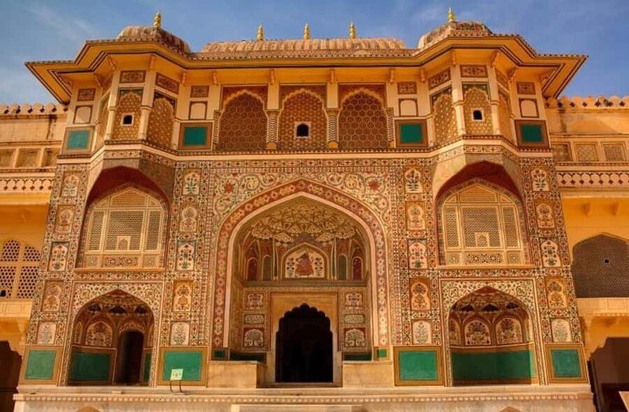 Delhi Agra Jaipur Golden Triangle Multiday Trip with Safari - Fatehpur Sikri and Abhaneri: worthwhile stops on a long road day
