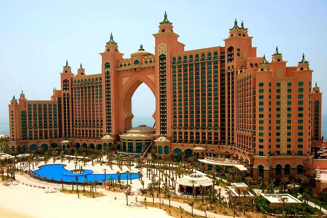 Desert Safari, City Tour & Dhow Cruise in Marina Enjoy In Dubai - A two-day introduction to Dubai