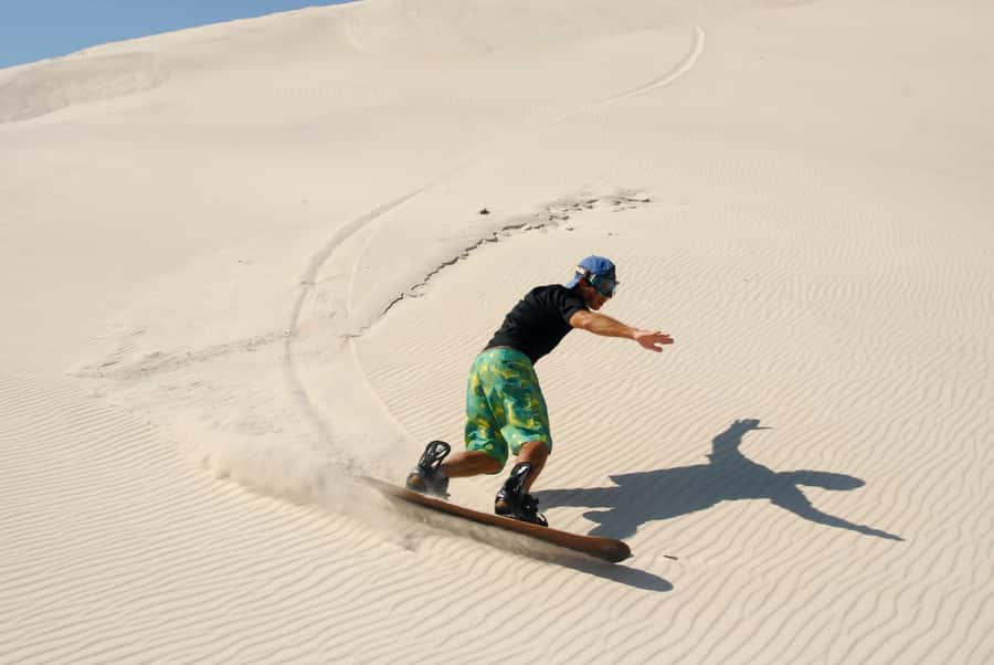 Doha: Desert Safari, Sandboarding, Dune Bashing & Inland Sea - The guides can shape the whole day