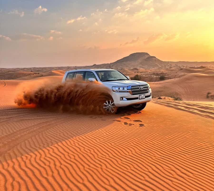 Doha: Inland Sea Desert Safari with Sunset & Sunrise Views - Khor Al Adaid, where dunes meet salt water