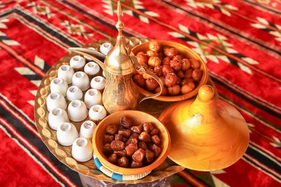 Dubai: Desert Safari with Camp, Dinner, & Optional Overnight - Fire shows, henna, shisha, and falcon photos
