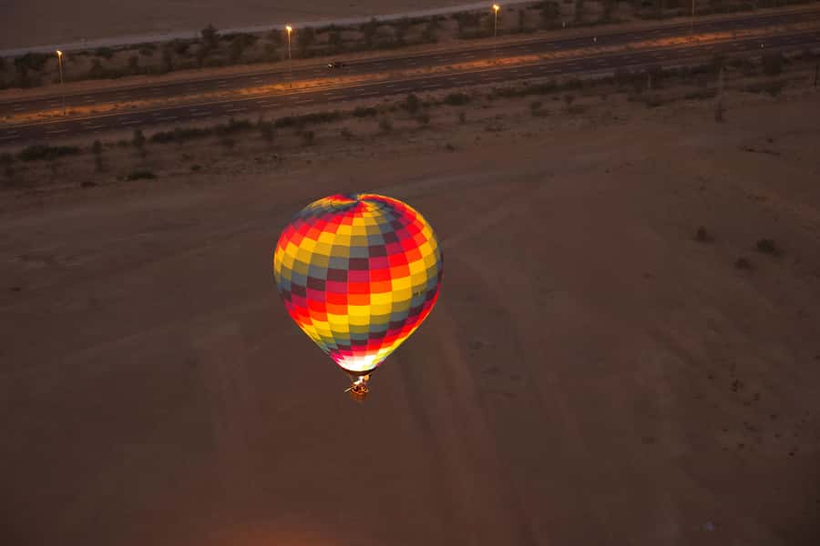 Dubai: Hot Air Balloon, Desert Safari, and Quad Biking Tour - Breakfast gives the morning a proper finish