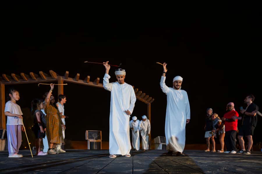 Dubai: Overnight Safari with Luxury Dome Stay & Stargazing - Guides and the level of personal service