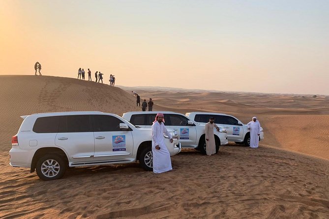 Dubai Red Dunes Desert Safari : Sandboarding, BBQ & Live Shows - BBQ dinner, buffet choices, and the camp atmosphere