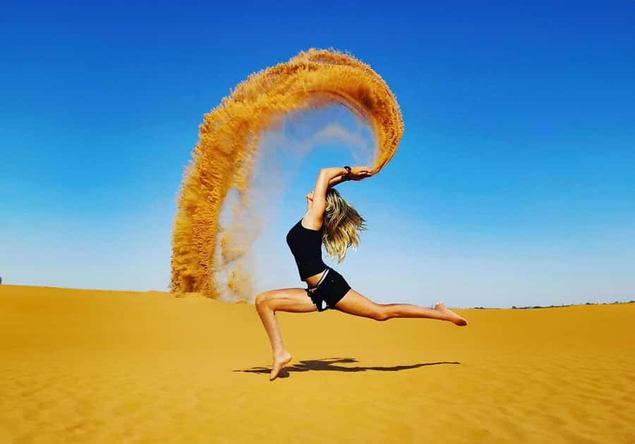 Dubai: Red Dunes Desert Safari with Premium Camp BBQ & Shows - Arabic coffee and a premium camp welcome