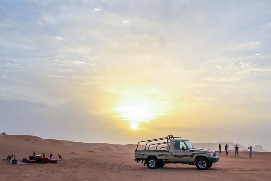 Dubai: Sunrise Desert Jeep Safari with Wildlife Experience - Why this sunrise safari works so well