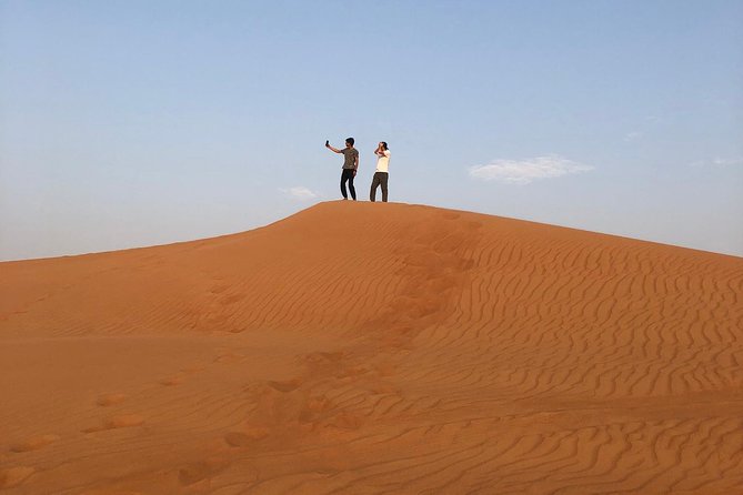 Dubai: Unique SUNSET 4WD Red Dunes Safari - Forty-five minutes of high dune 4WD driving
