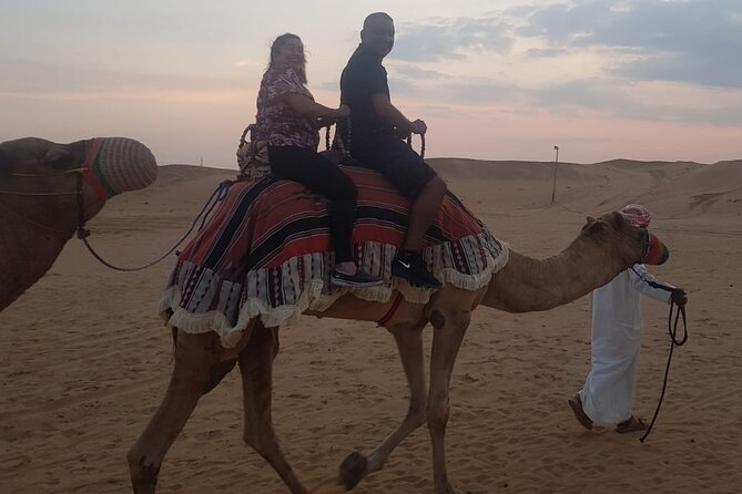 Dubai: Unique SUNSET 4WD Red Dunes Safari - BBQ dinner at the desert camp