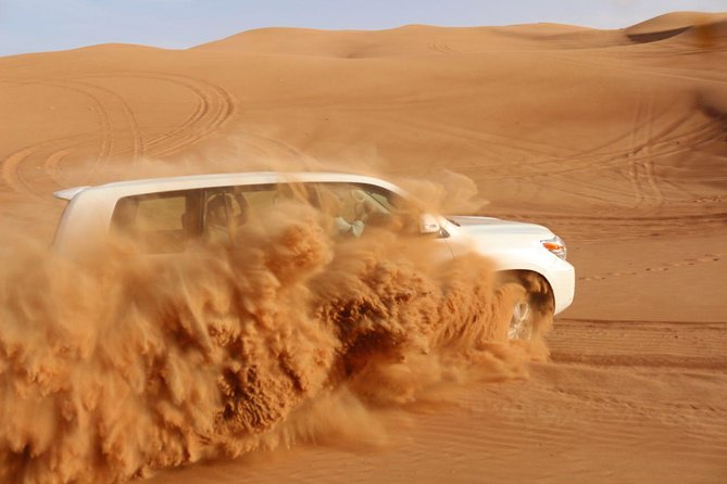 Dubai: Unique SUNSET 4WD Red Dunes Safari - Henna, shisha, and the evening shows