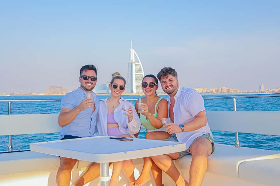Dubai Waves & Dunes: Luxury Yacht Cruise w/ Red Dunes Safari - Why This Desert-to-Coast Combination Works