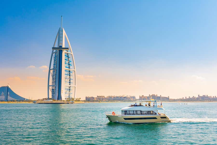 Dubai Waves & Dunes: Luxury Yacht Cruise w/ Red Dunes Safari - Forty-Five Minutes of Dune Bashing