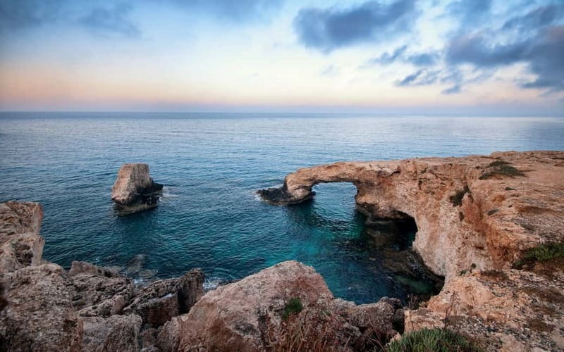 East Coast National Park: Half-Day Caves Jeep Safari - Sea caves, cliffs, and natural bridges
