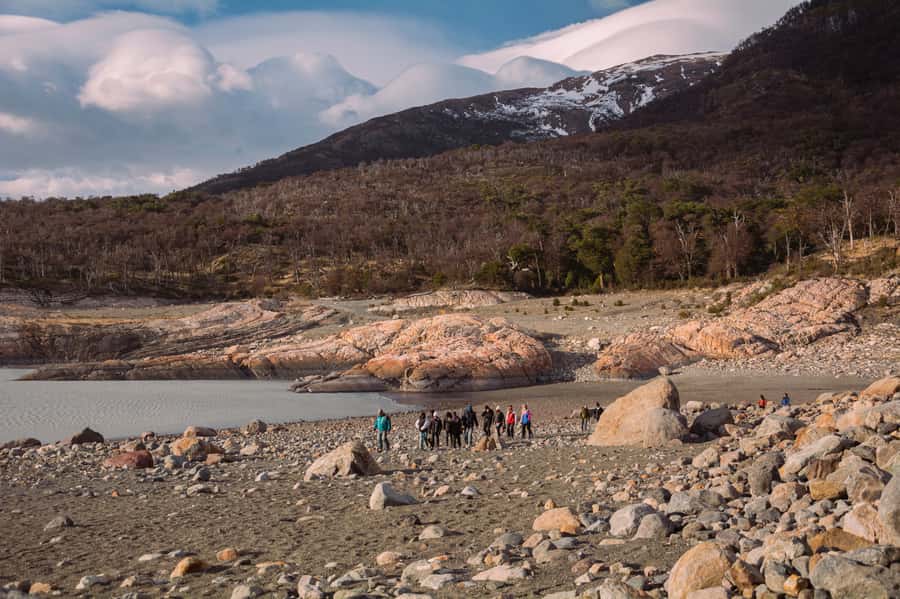 El Calafate: Safari Azul Los Glaciares Trekking Tour - Back across the lake, then to the catwalks