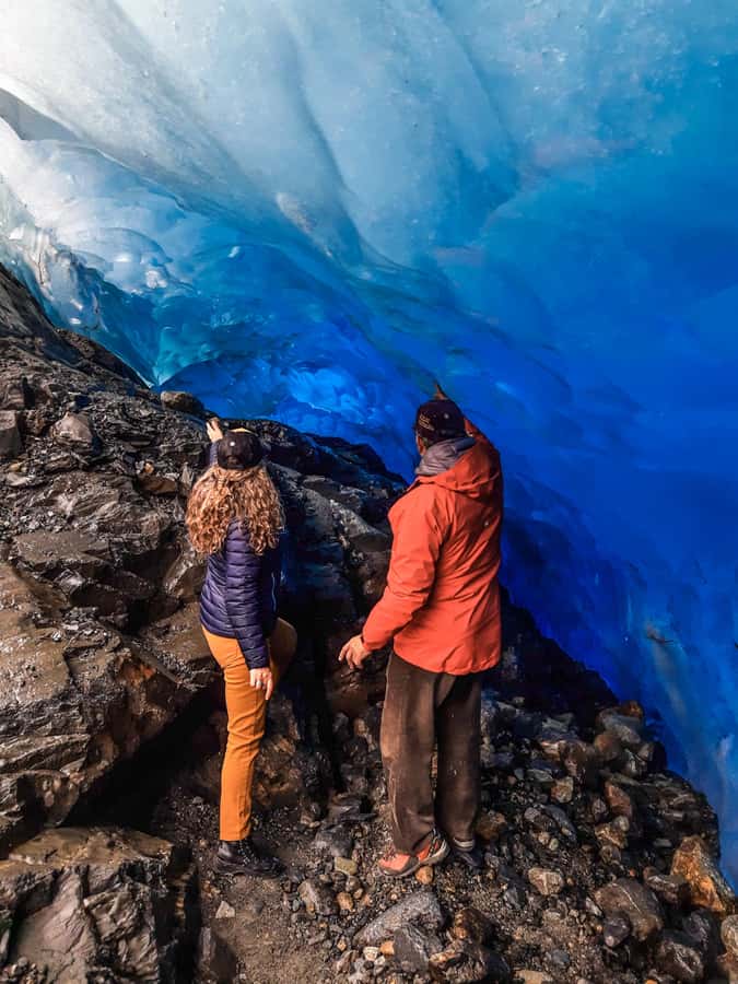 El Calafate: Safari Azul Los Glaciares Trekking Tour - What to pack for a wet, exposed day