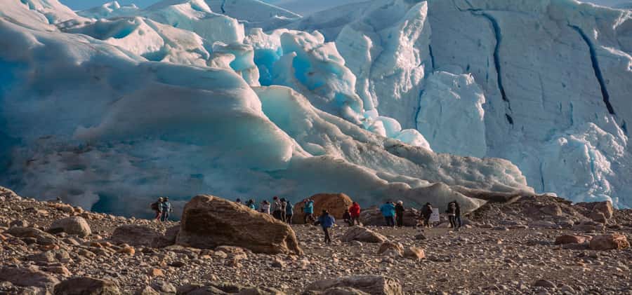 El Calafate: Safari Azul Los Glaciares Trekking Tour - Who should book this experience?