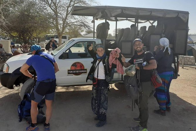 ETOSHA PARK SAFARI with local guides in 9-seater 4x4s - What the raised 4x4 adds