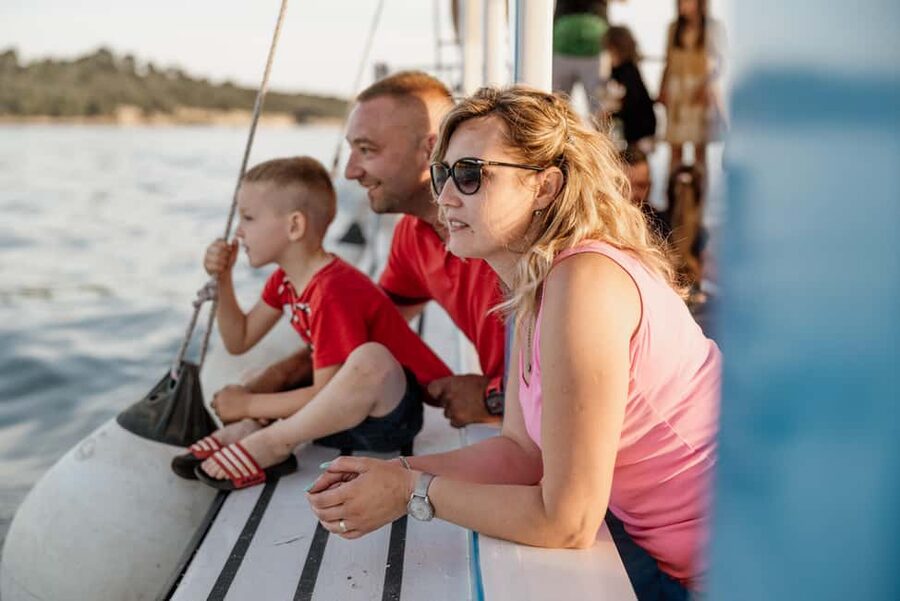 FAŽANA: DOLPHIN SAFARI - Who should book this dolphin safari?
