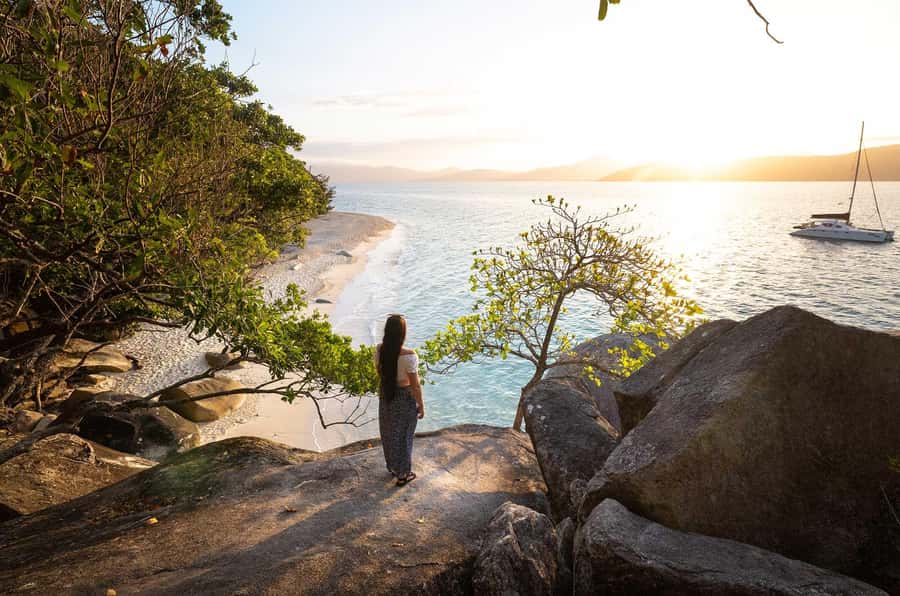 Fitzroy Island: Full-Day Ferry & Snorkel Safari Guided Tour - Getting your bearings before 10 AM