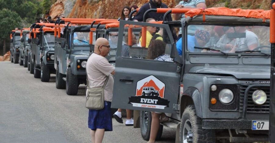 From Alanya: Jeep Safari Tour with Lunch at Dim River - Taurus Mountain views and the first scenic pause