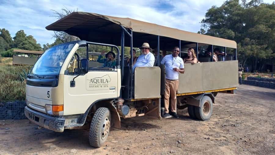 From Cape Town: Aquila Game Reserve Sunset Game Drive - The scenery and the return drive
