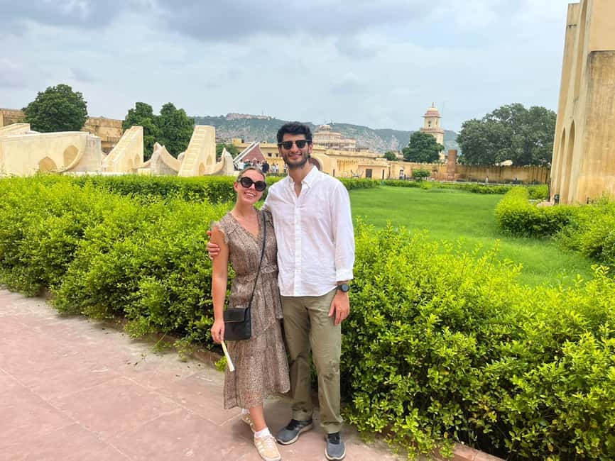 From Delhi: 4-Day Golden Triangle & Ranthambore Tiger Safari - Day two: the Taj Mahal at sunrise and Agra Fort