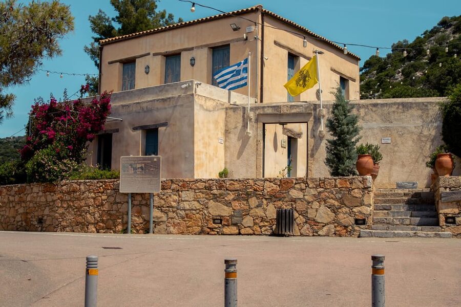 From Heraklion: Quad Safari Wild Crete Day Tour - A village lunch with time near the horses
