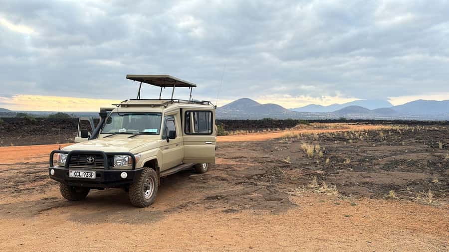From Nairobi: 4-Day Maasai Mara and Lake Nakuru Group Safari - Day one: Nairobi, the Rift Valley, and the first Mara drive