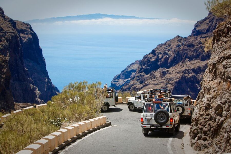 From Playa de las Américas: Full-Day Teide Jeep Safari - The road to Masca