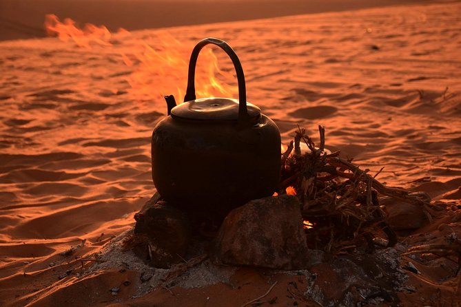 Full-Day Jeep Safari "Wadi Rum Highlights!" w/ Bedouin Lunch - Red dunes, rock walls, and open valleys